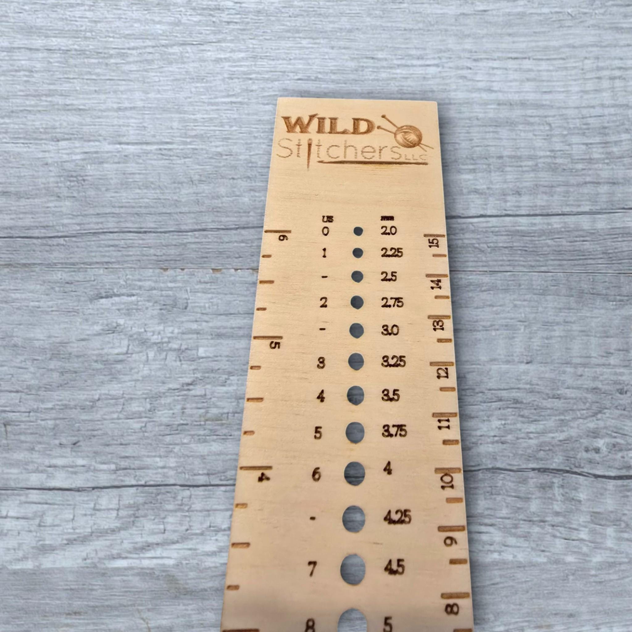 Knitting Needle Gauge Ruler