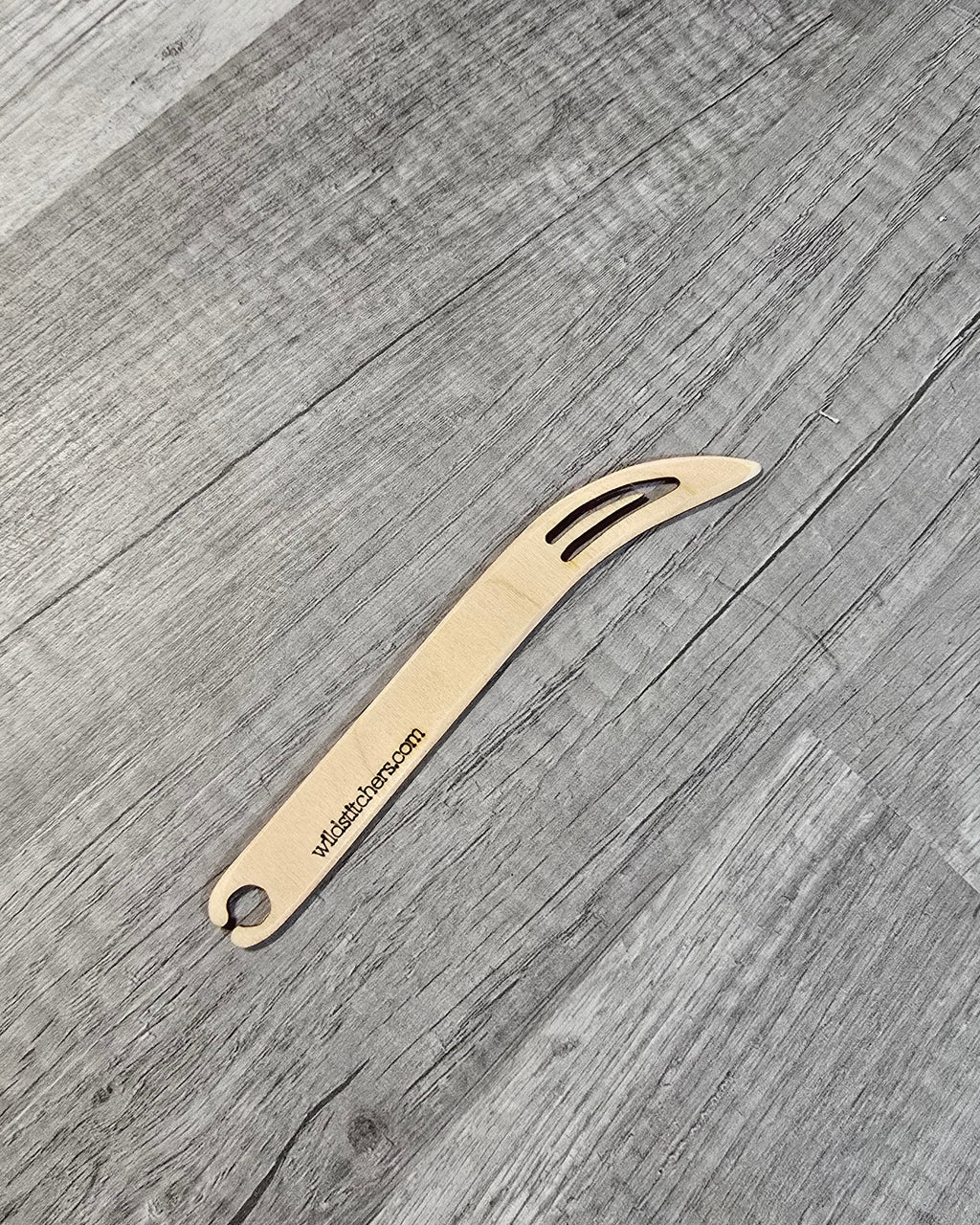 Bent Tip Band Weaving Shuttle