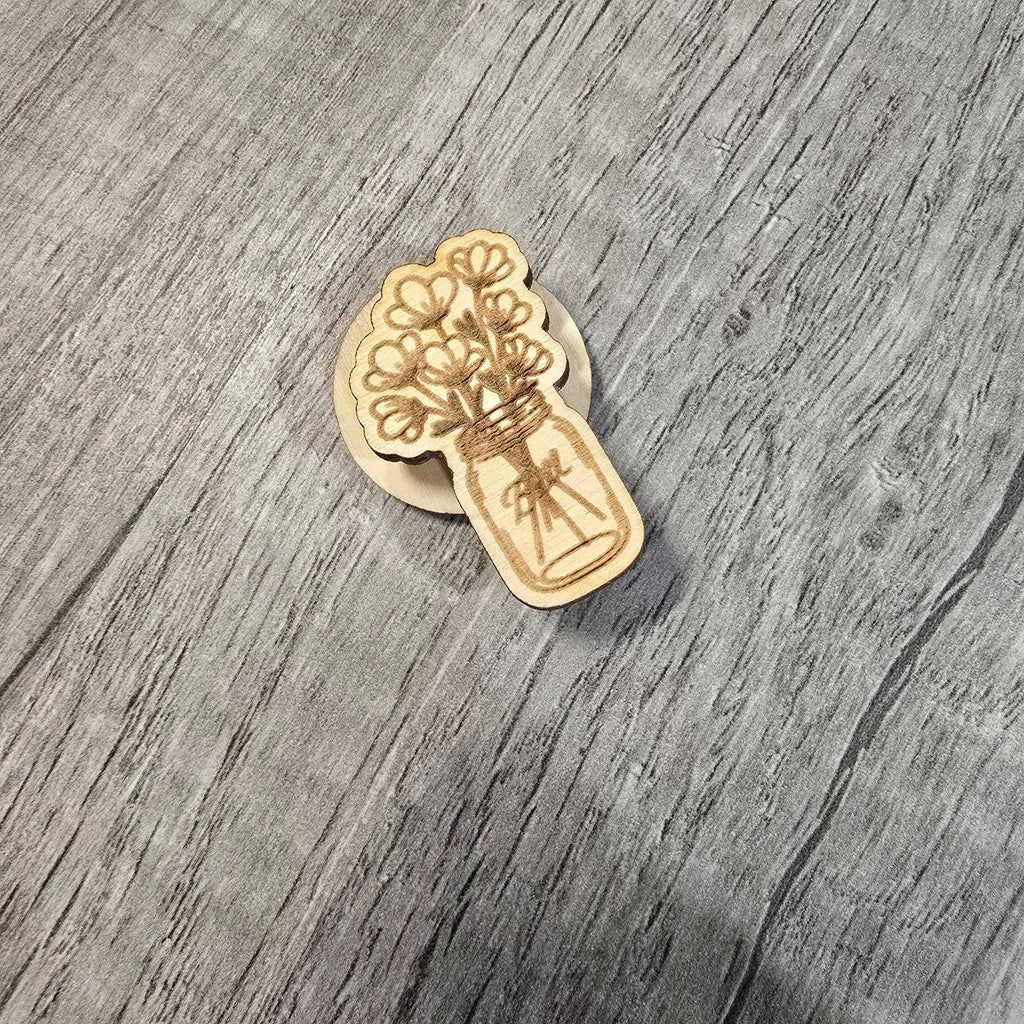Needle Minder