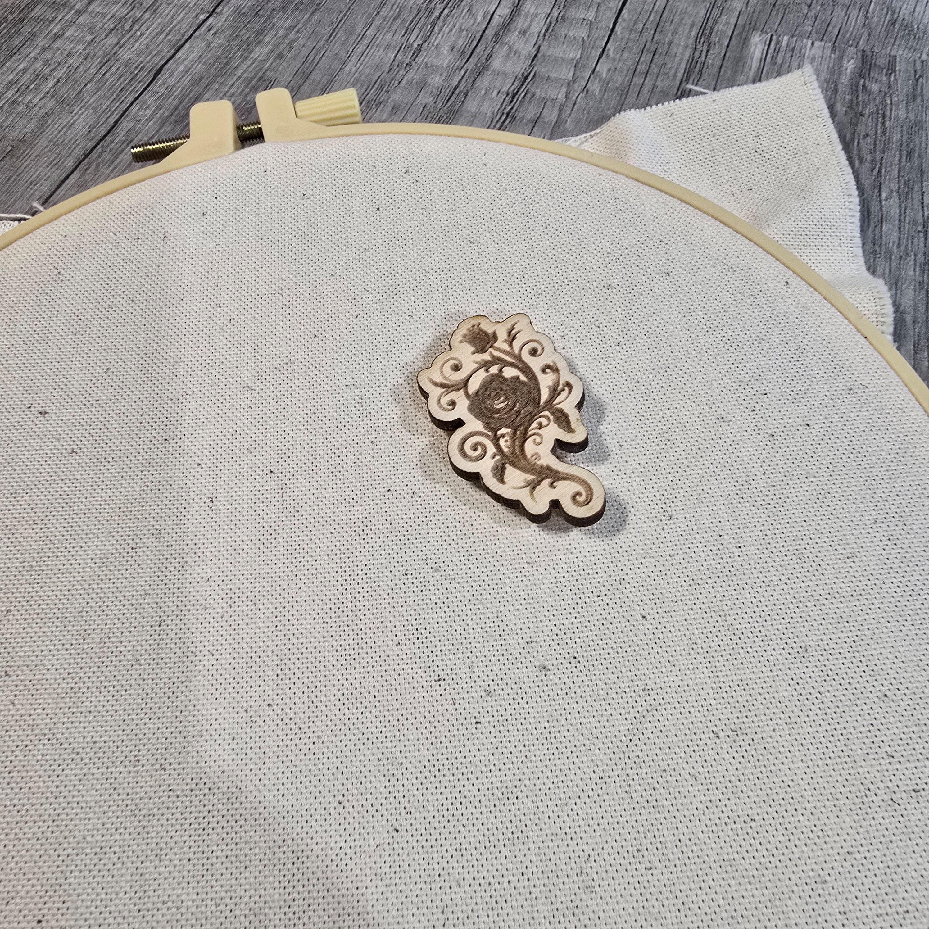 Needle Minder